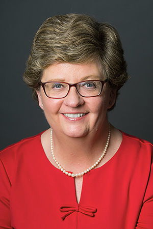 Elaine Leighton